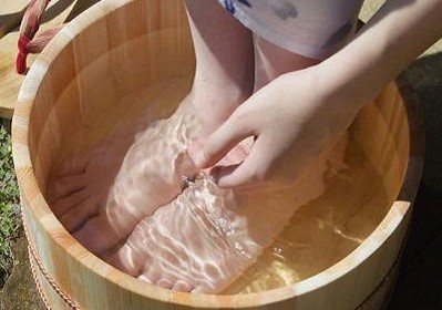 有事没事多泡泡脚,加上这几位药效果更好!