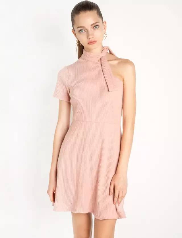 小礼服平常可穿可爱,小礼服洋气