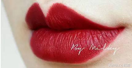 今年第一支口红ysl,迪奥口红999滋润颜色和普通正红色