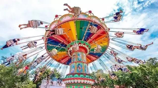 游玩广州长隆欢乐世界的视频,长隆欢乐世界一日游攻略