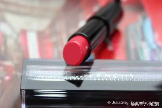 没有这些超滋润的口红，怎么和男神亲亲！