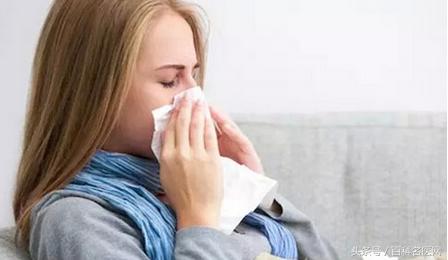 早晨起来老是像感冒症状怎么回事,早晨起来流黄色鼻涕是什么感冒