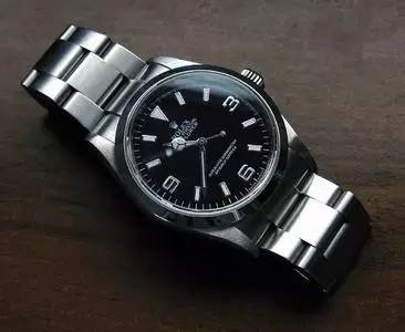 劳力士、浪琴、欧米茄，贵阳这家店欺瞒顾客卖假货，警方全力出击