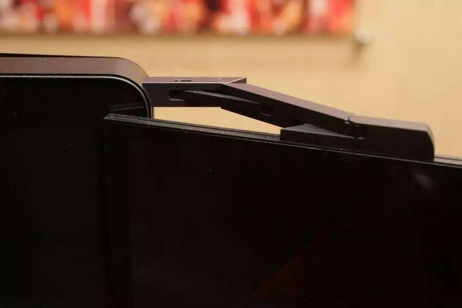 雷蛇顶级笔记本,雷蛇三联屏笔记本什么时候发布