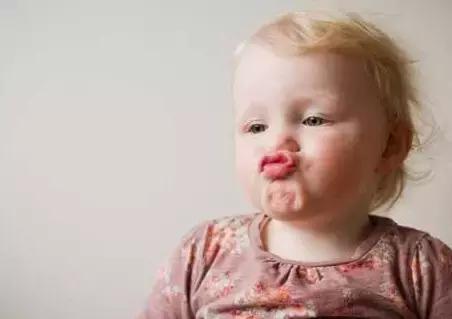 冬天手指起皮是什么原因,手指手掌起皮是什么原因怎么治