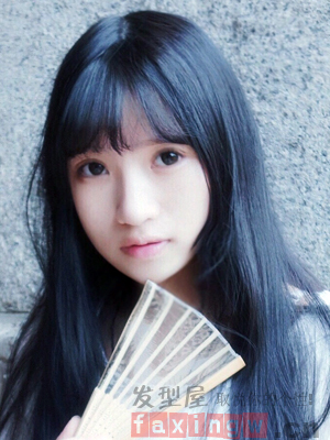 圆脸齐刘海女生适合的编发中长发,圆脸短卷发齐刘海怎么扎简单好看