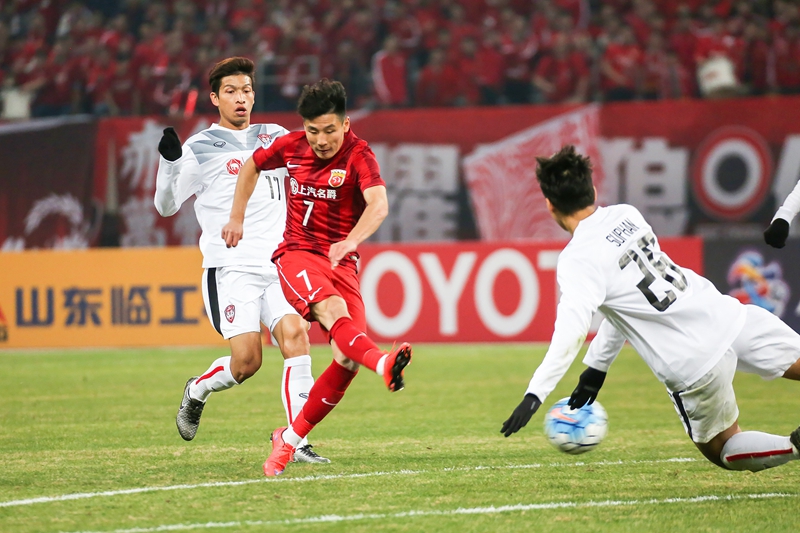 上港庆祝胜利,上海上港新赛季冠军