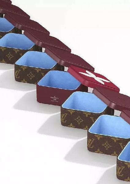 将艺术进行到底，2017年LV推出“你无法拒绝”的礼品系列