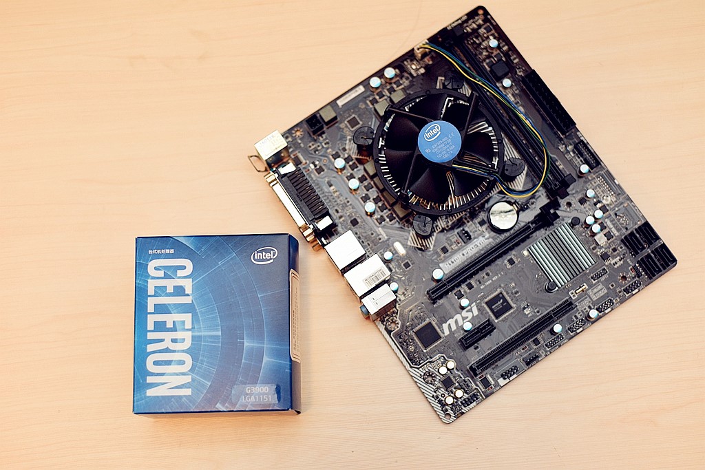 intel90年代,intel是电脑老牌子吗