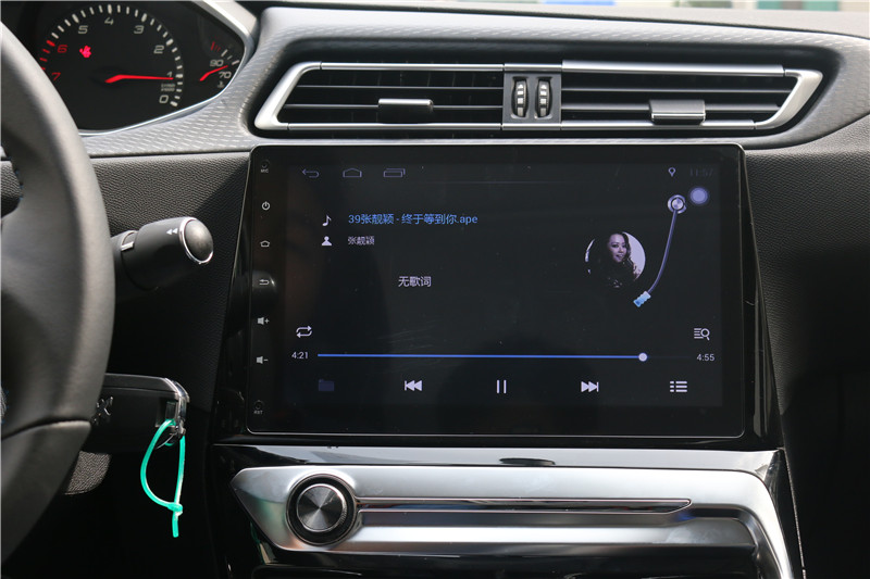 标致308改畅影10.2寸横屏机，2017就这么任性