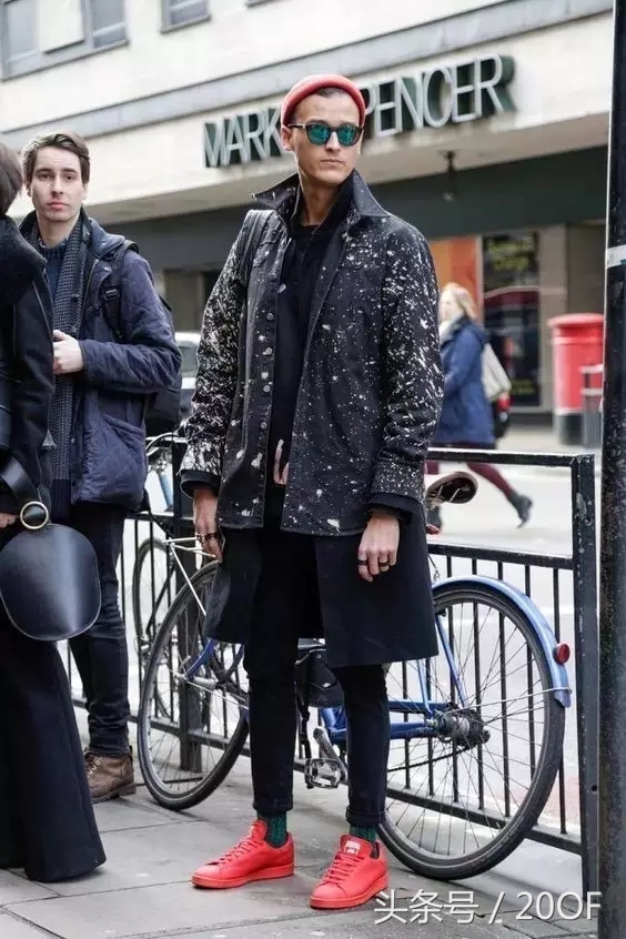 新年如何穿得好看又暖又时髦,新年穿大红大紫