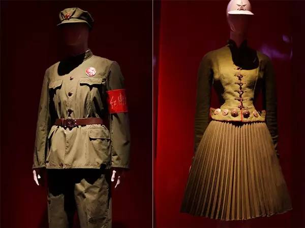 2017年女装流行趋势,2024年最流行潮流夏季女装