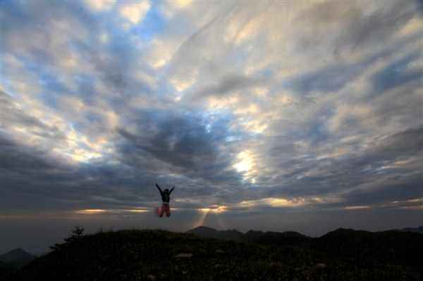张家口旅游小五台山离市区远吗,张家口小五台山全景图