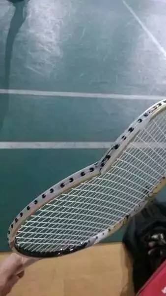 羽毛球拍怎么保养,羽毛球拍保养的正确方法