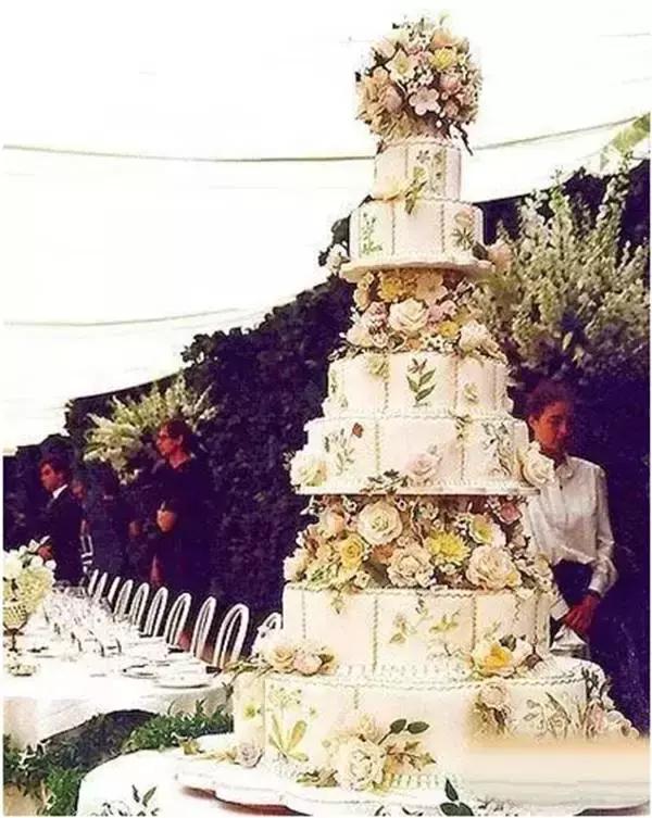 王室蛋糕,英国王室婚礼蛋糕盘点