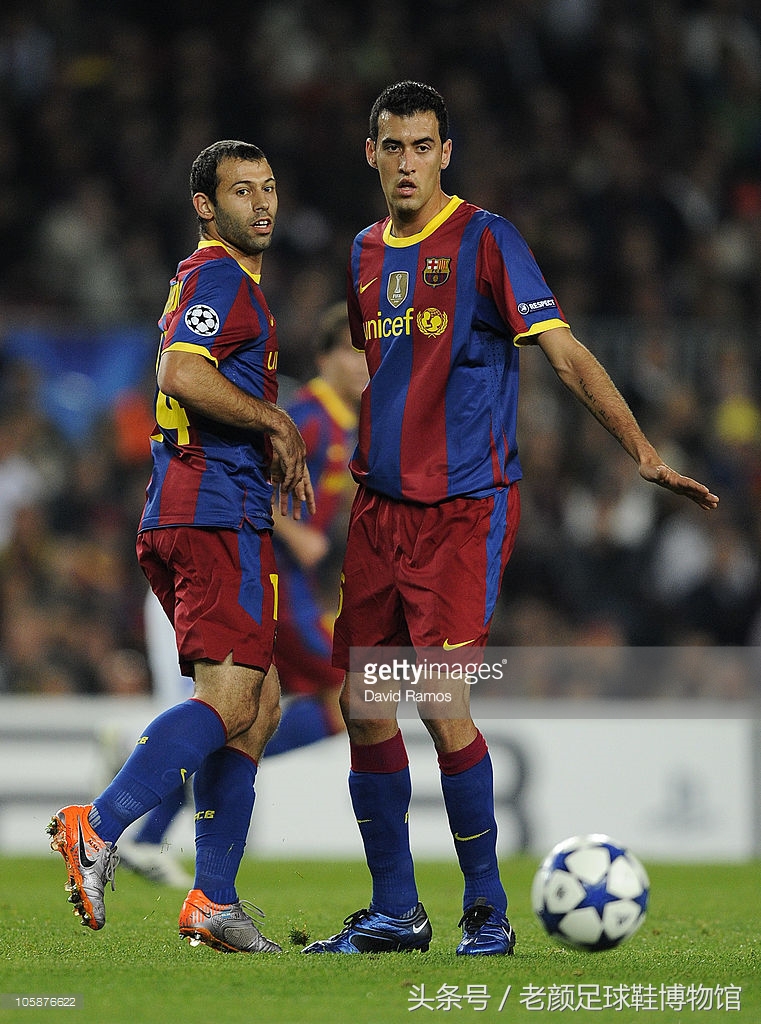 足球鞋阿迪和耐克谁更强,足球鞋耐克暗杀系列