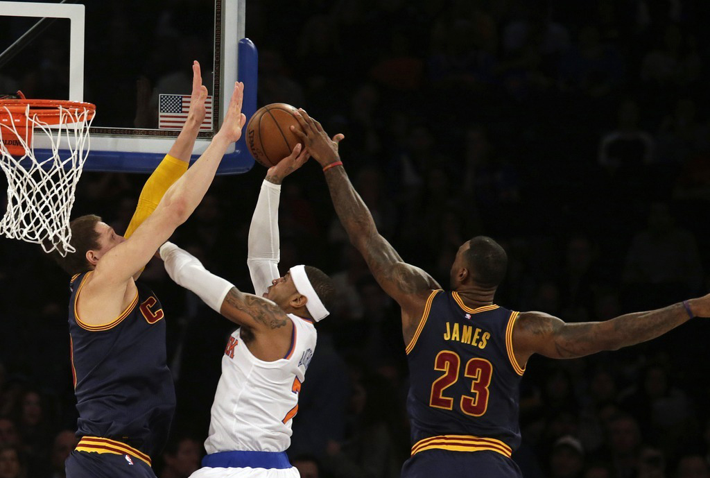 为什么盖帽总是打手,为什么盖帽打手不犯规