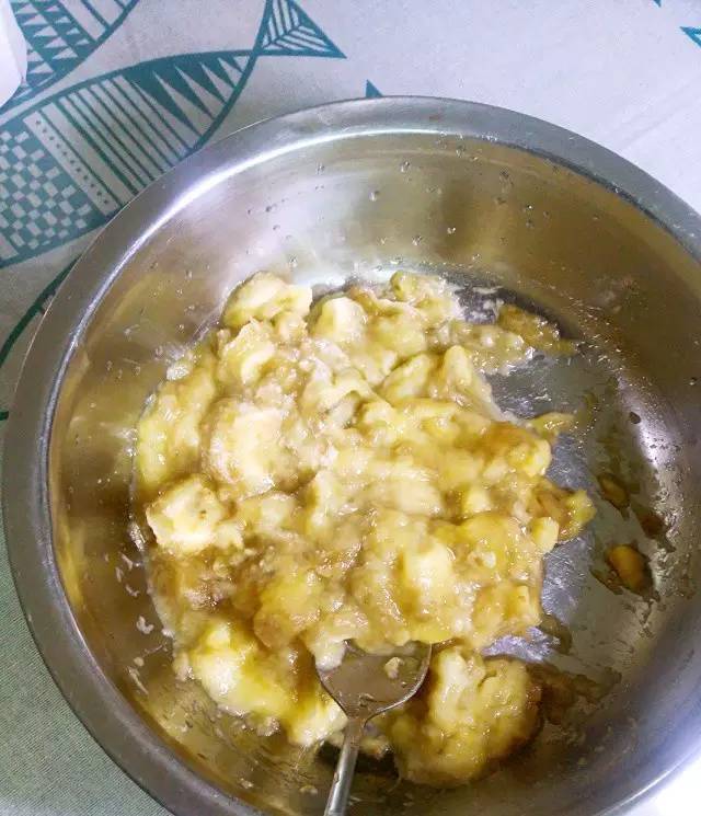 给你一点松软香--（210：香蕉薄饼）