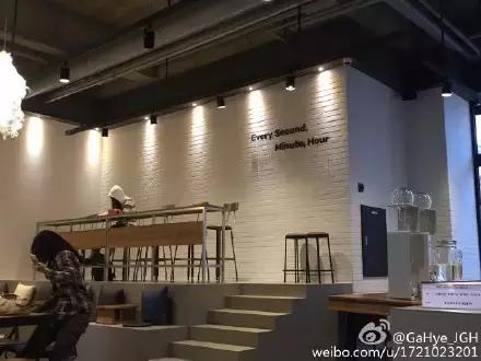 等有钱了，追到韩国欧巴们的店里来场美妙的偶遇！