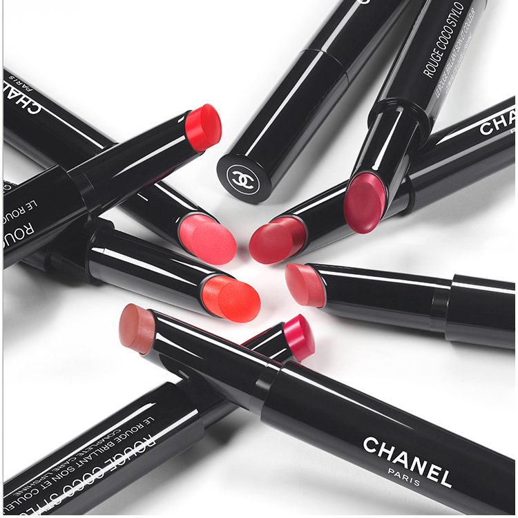 什么颜色的口红适合新年涂,适合新年的平价口红