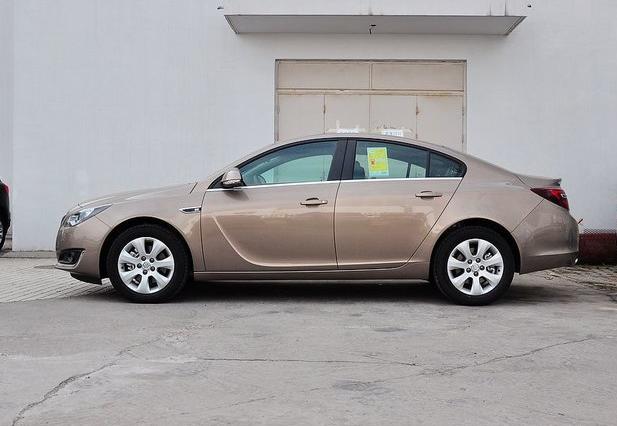 君威做工粗糙车身缝隙大,11款君威和23款做工区别