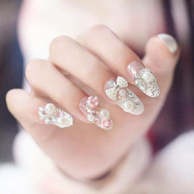 48款热门款显白新年红美甲合集,美甲48种款式图