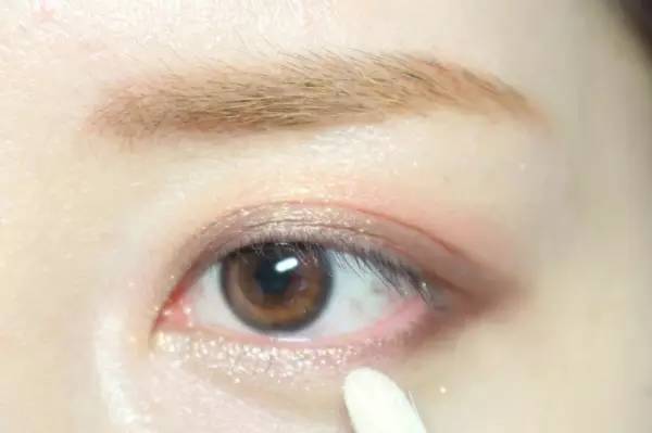 超实用5分钟化妆法，从此让你多睡一小时！