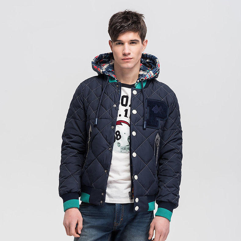 羽绒服选保暖的还是好看的,羽绒服选白的还是选黑