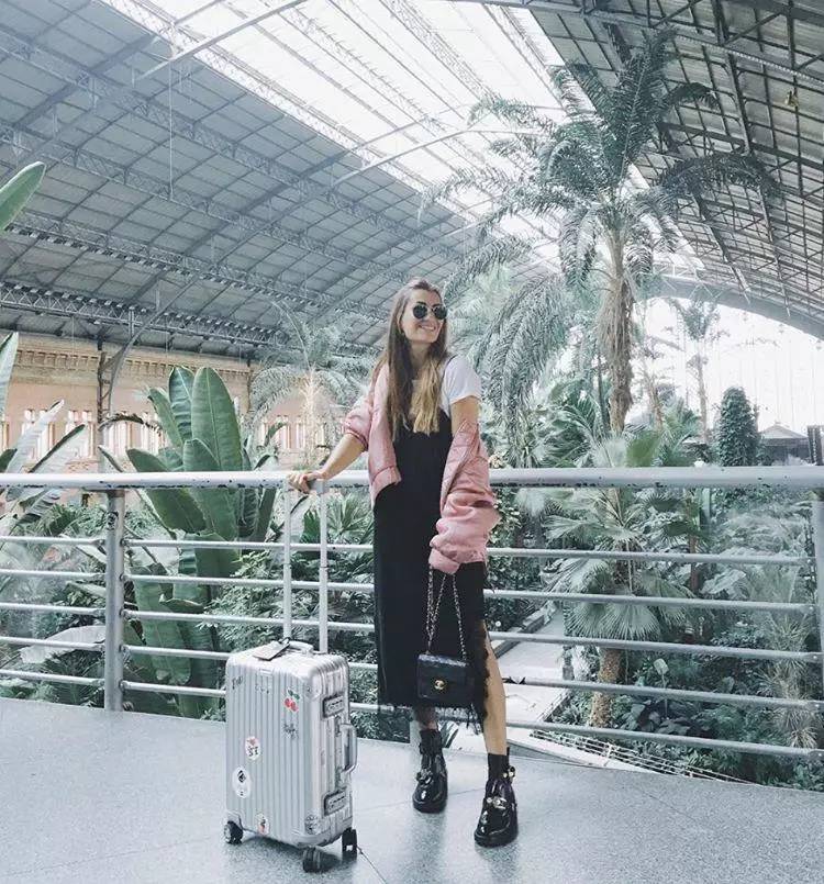 旅行时不累的行李箱,去旅行的前一天晚上整理行李箱