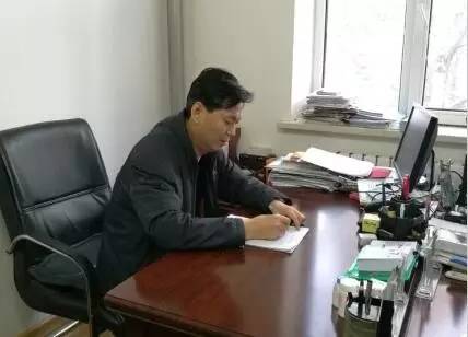 聚焦两会政协委员谈报告,聚焦两会区人大代表热议工作报告