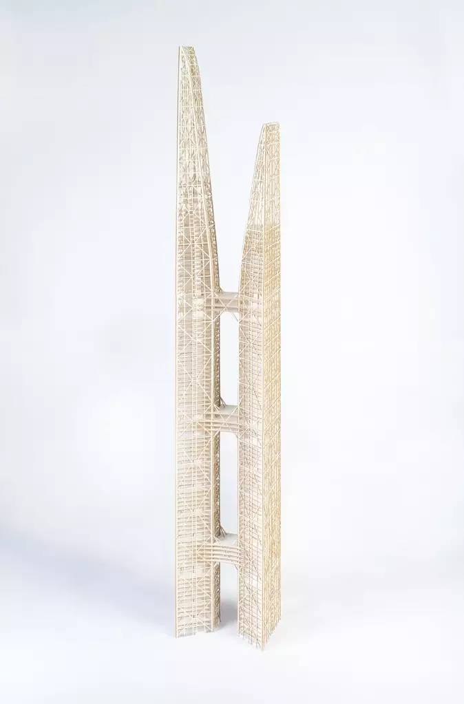 摩天大楼的浪漫 (浪漫的摩天大楼)