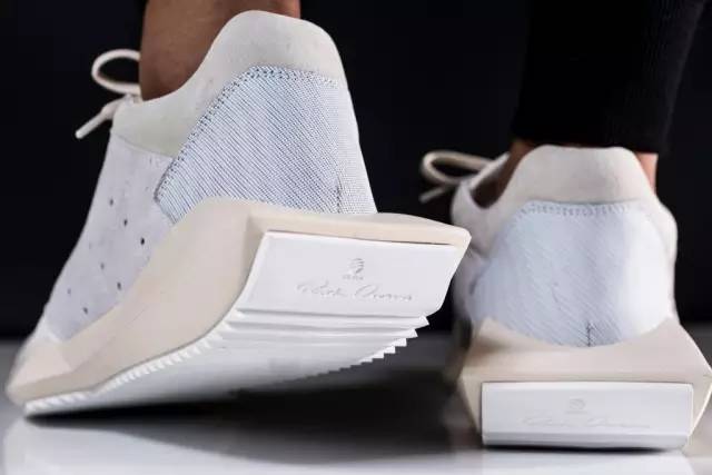 男童鞋小白鞋板鞋12-15岁潮款最新,潮品爆款小白鞋不挑年龄穿搭