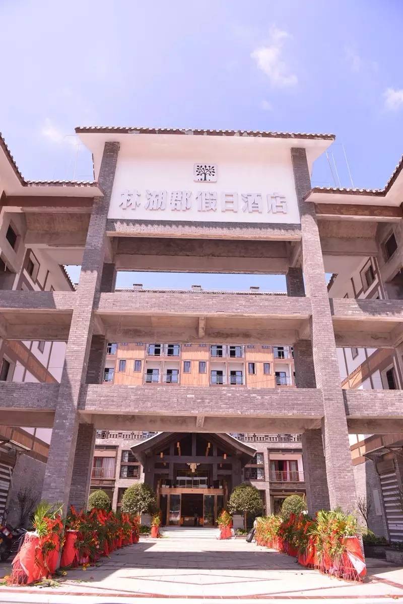 三千多平方公里的家，名字叫石柱