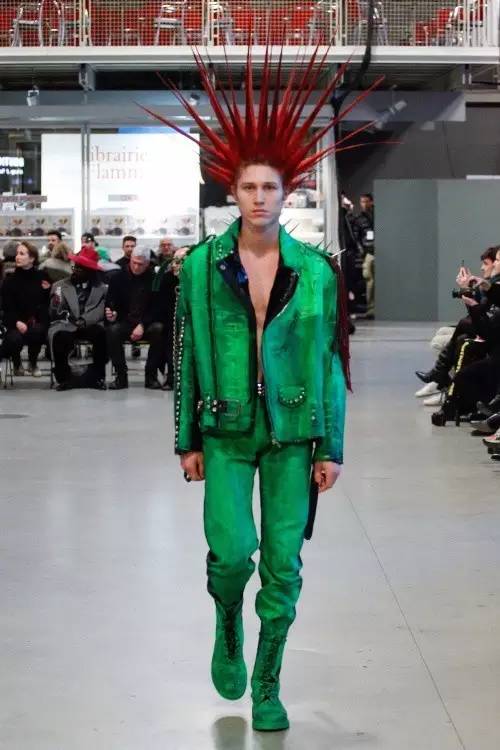 vetements最新款,vetements经典款