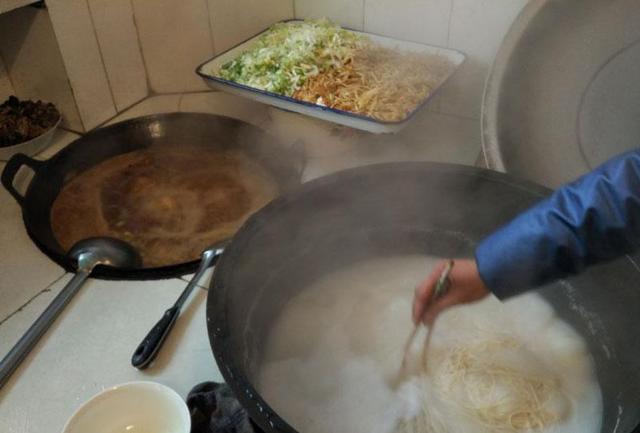 一位大学老师眼中的扶风美食:臊子面