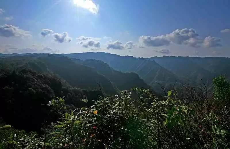 三千多平方公里的家，名字叫石柱