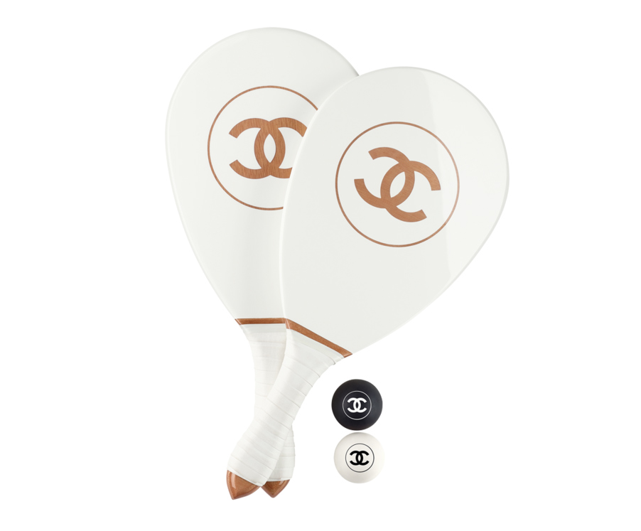 想要CHANEL包包买不起，那网球拍回力镖怎么样