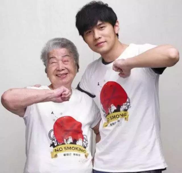 为什么有人那么喜欢周杰伦,明星多喜欢唱周杰伦的歌