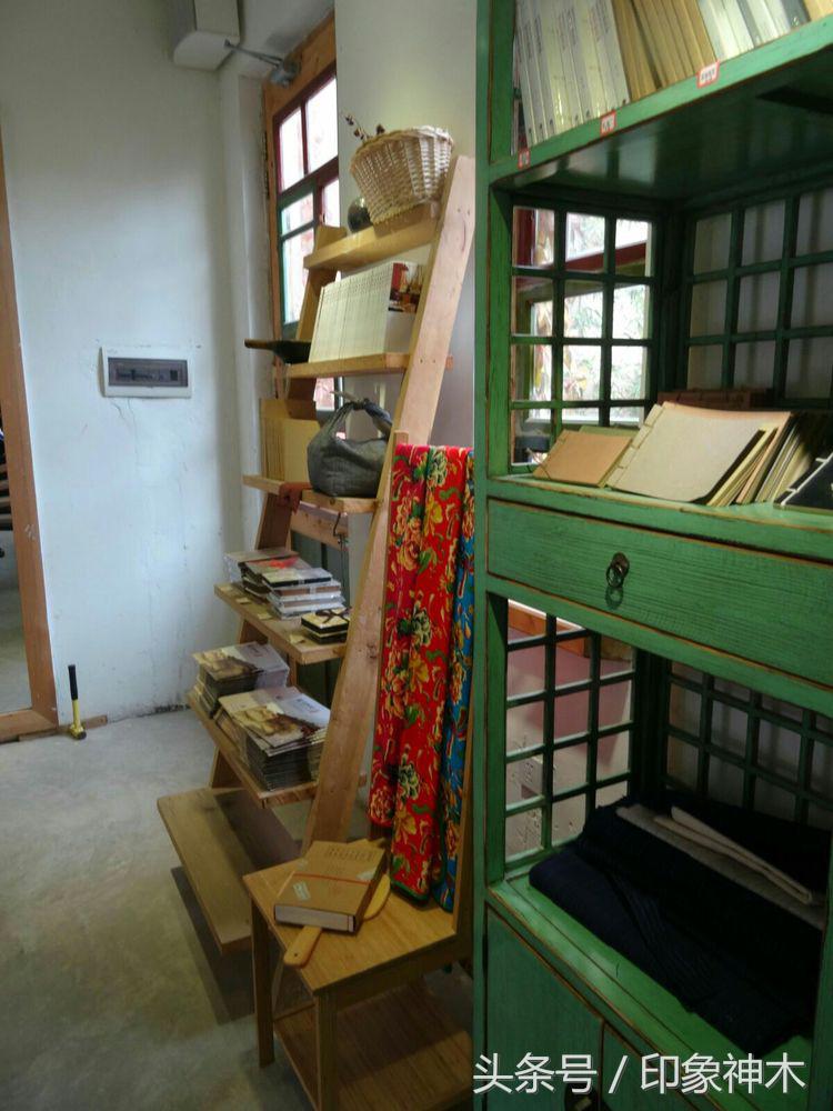 陕北俊俏女子勇闯袁家村大嘴吃四方