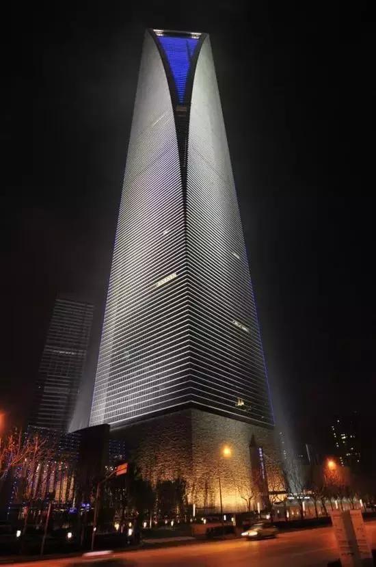 上海哪个商场停车好停,上海各大停车场停车费如何查询