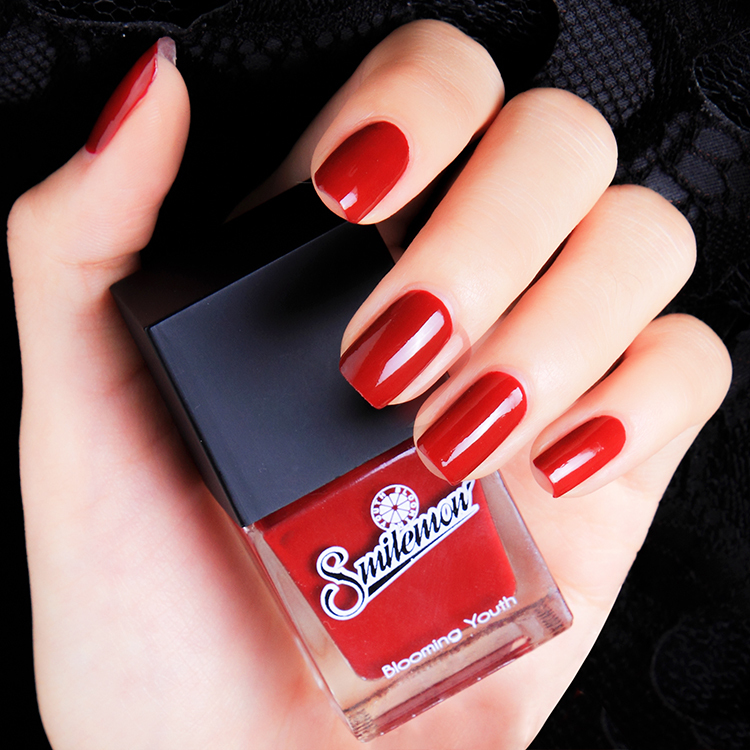 美甲和自己涂指甲油有什么区别,美甲小白也能学会的显白美甲教程