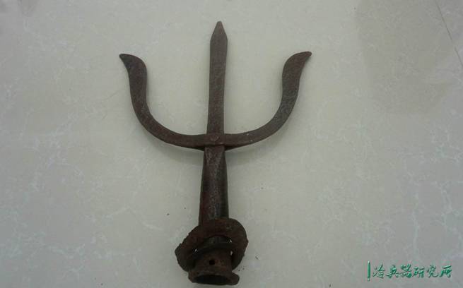 既能打怪兽，又能灭倭寇！揭秘无所不能的史前神兵：叉