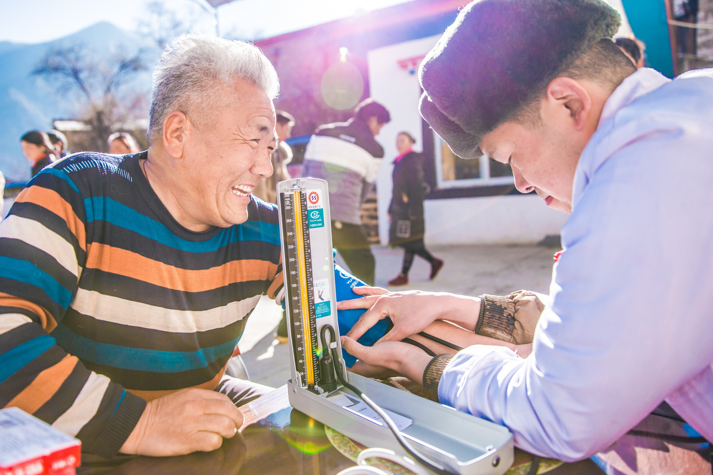 阿里边防军人感人完整视频,边防战士的感人事迹简短80字