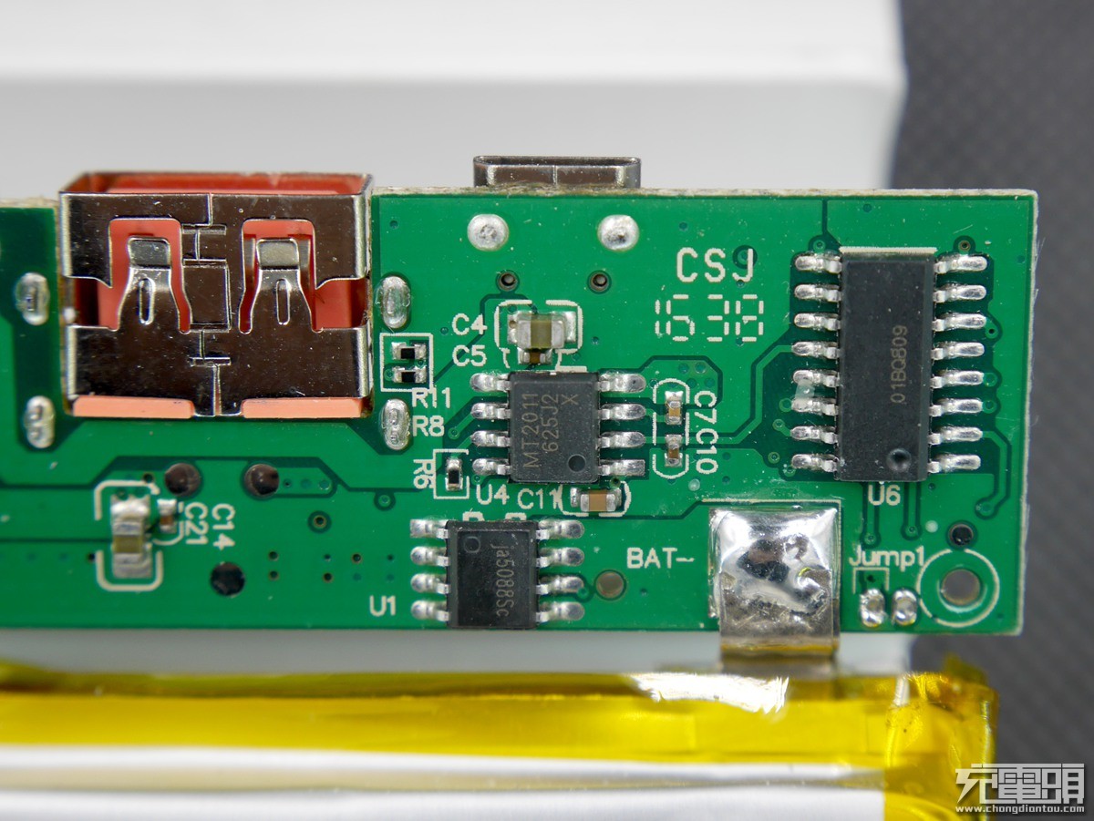 yoobao移动电源600w拆解,yoobao42000移动电源