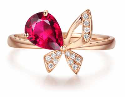 鸡年能戴什么首饰招财运,鸡年戴什么金吊坠好运