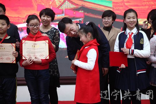 民族团结一家亲活动新疆,民族团结一家亲儿童活动