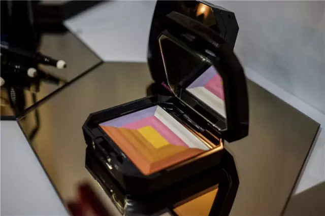 资生堂百周年限定七色蜜粉,资生堂红蜜粉