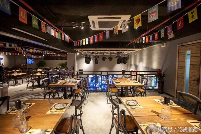 最火的足球主题餐厅,足球主题餐吧