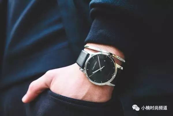 情人节情侣单品,情人节出的情侣套装你觉得怎么样