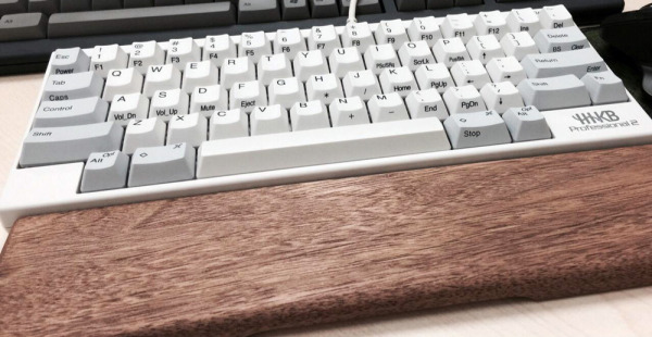 怎么提醒男朋友情人节送礼物 (怎么回复男朋友送的情人节礼物)